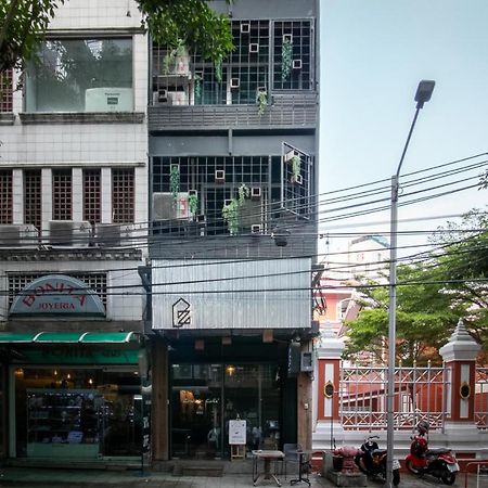 Zhelter'Bkk Hostel Bangkok Luaran gambar