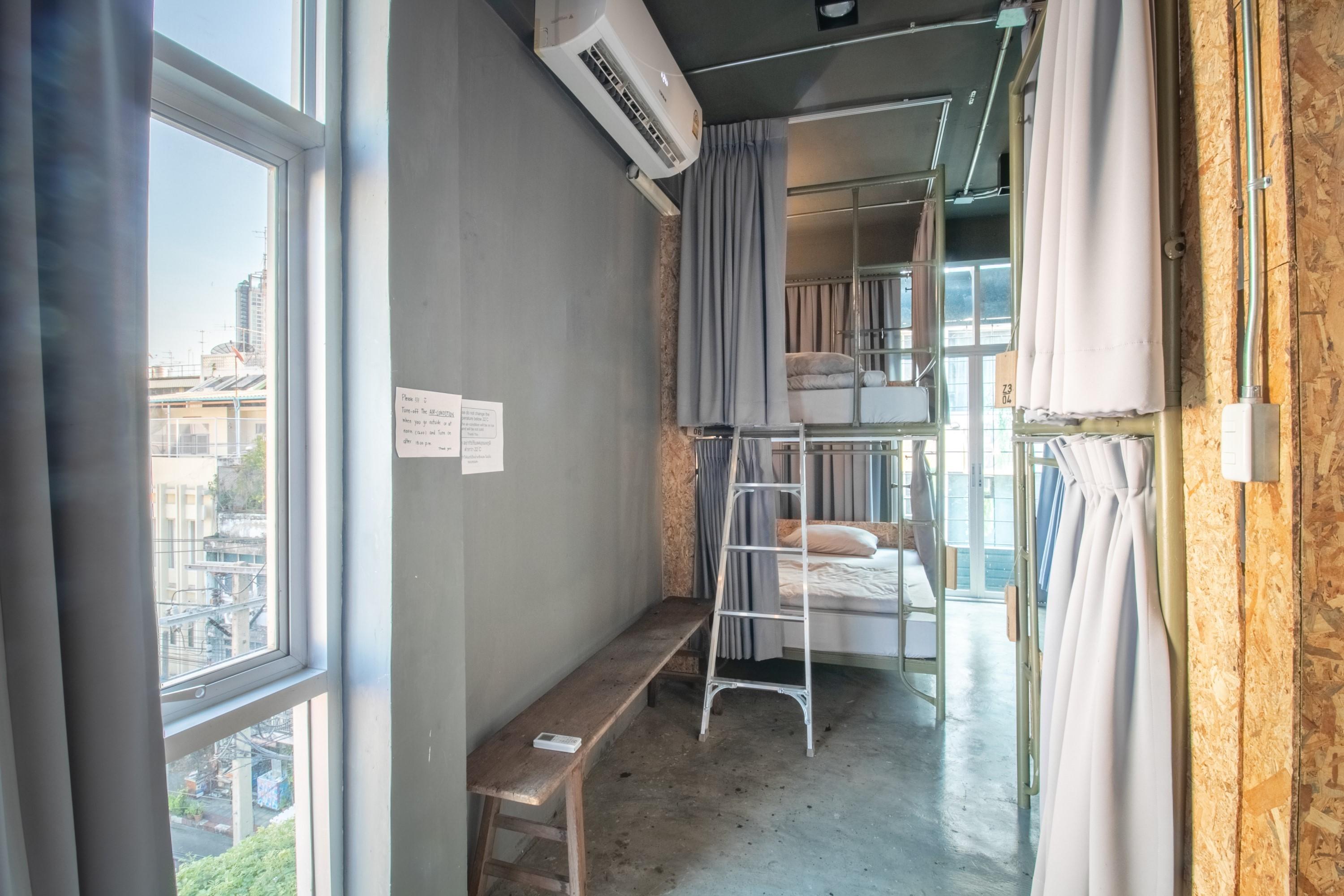 Zhelter'Bkk Hostel Bangkok Luaran gambar