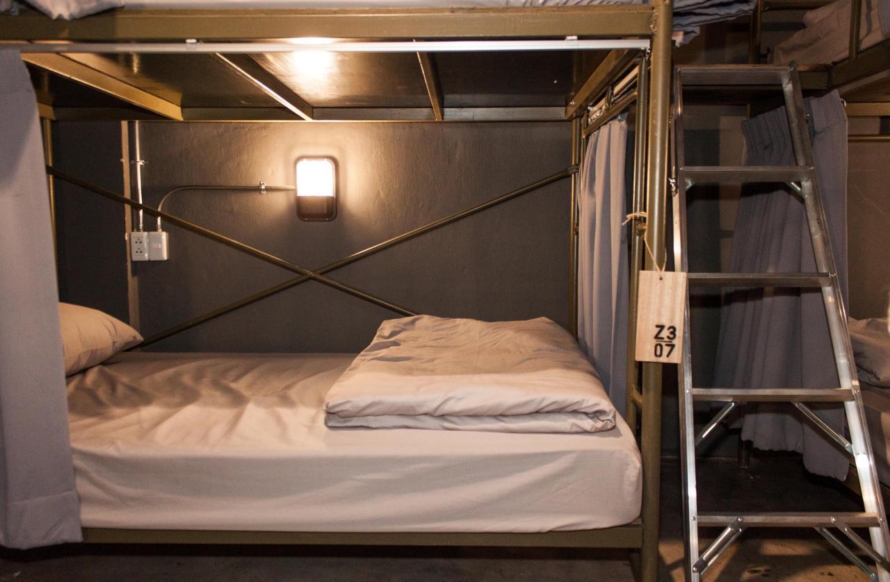 Zhelter'Bkk Hostel Bangkok Luaran gambar