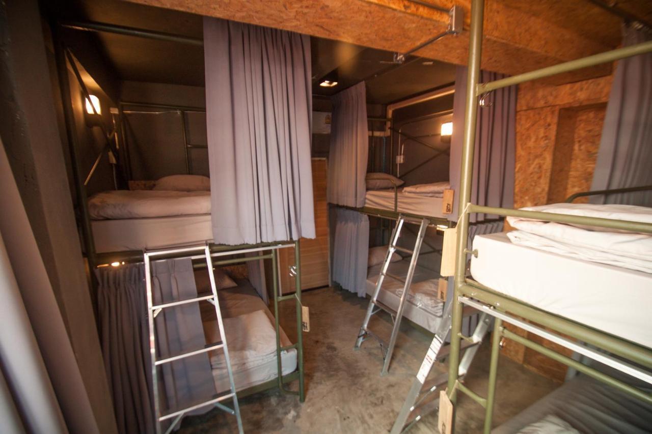 Zhelter'Bkk Hostel Bangkok Luaran gambar